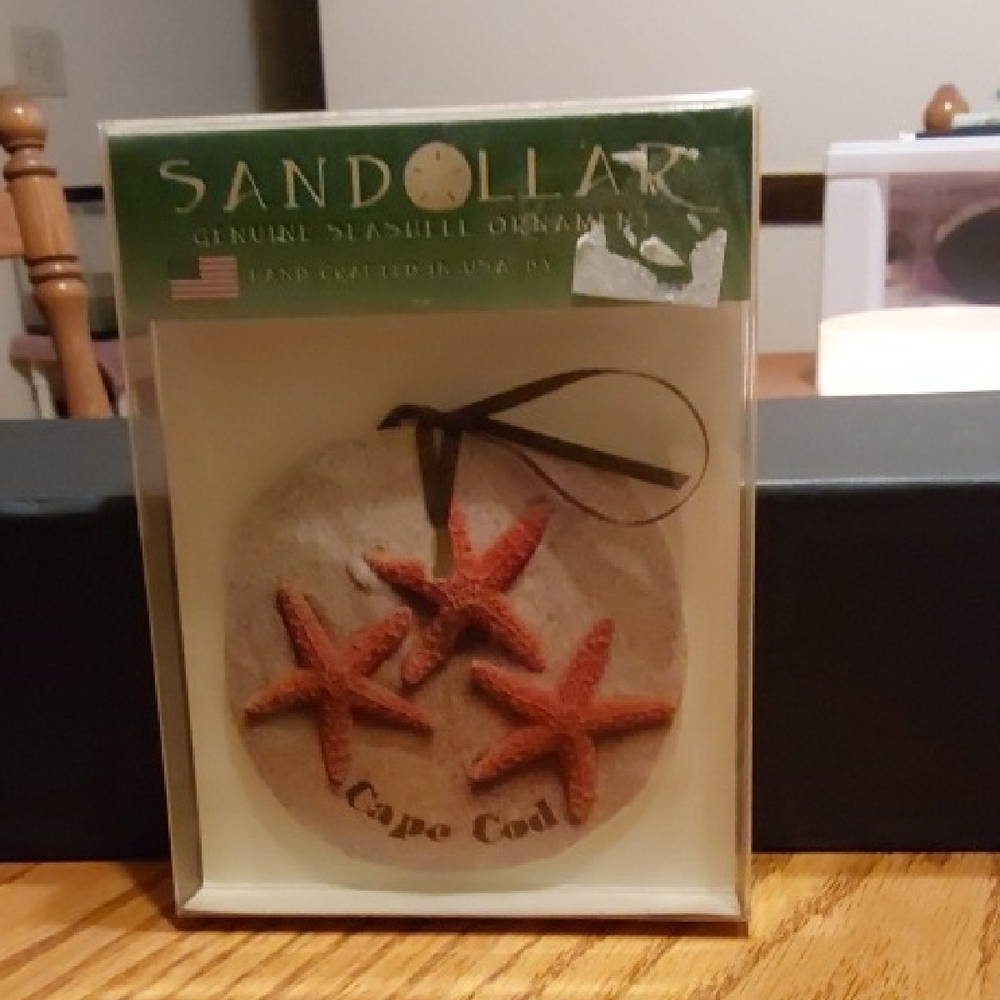 STATE Sandollar Ornament with Starfish - Brown and Tan